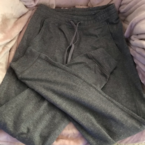 American Eagle joggers - Picture 5 of 11